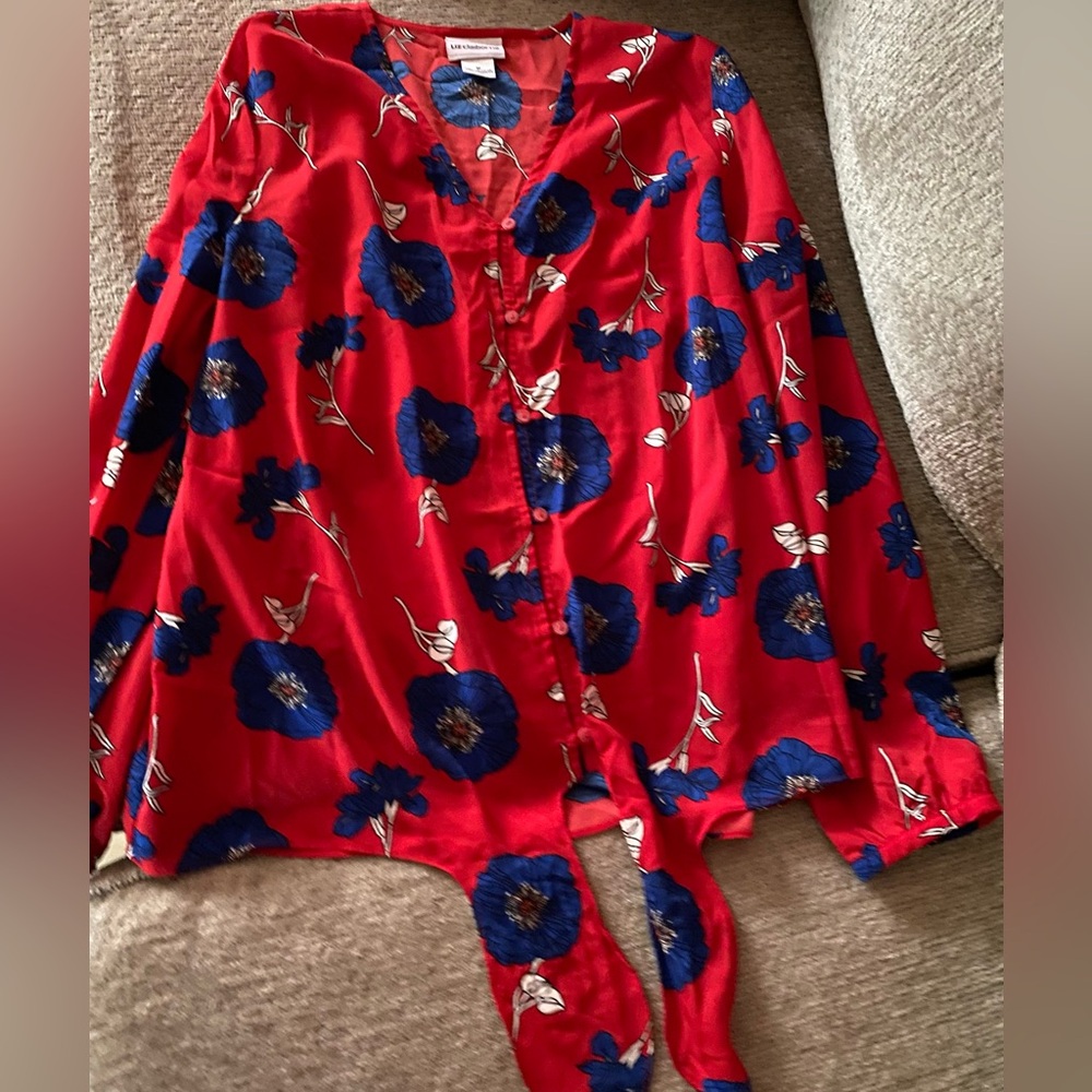 Liz Claiborne blouse sz M